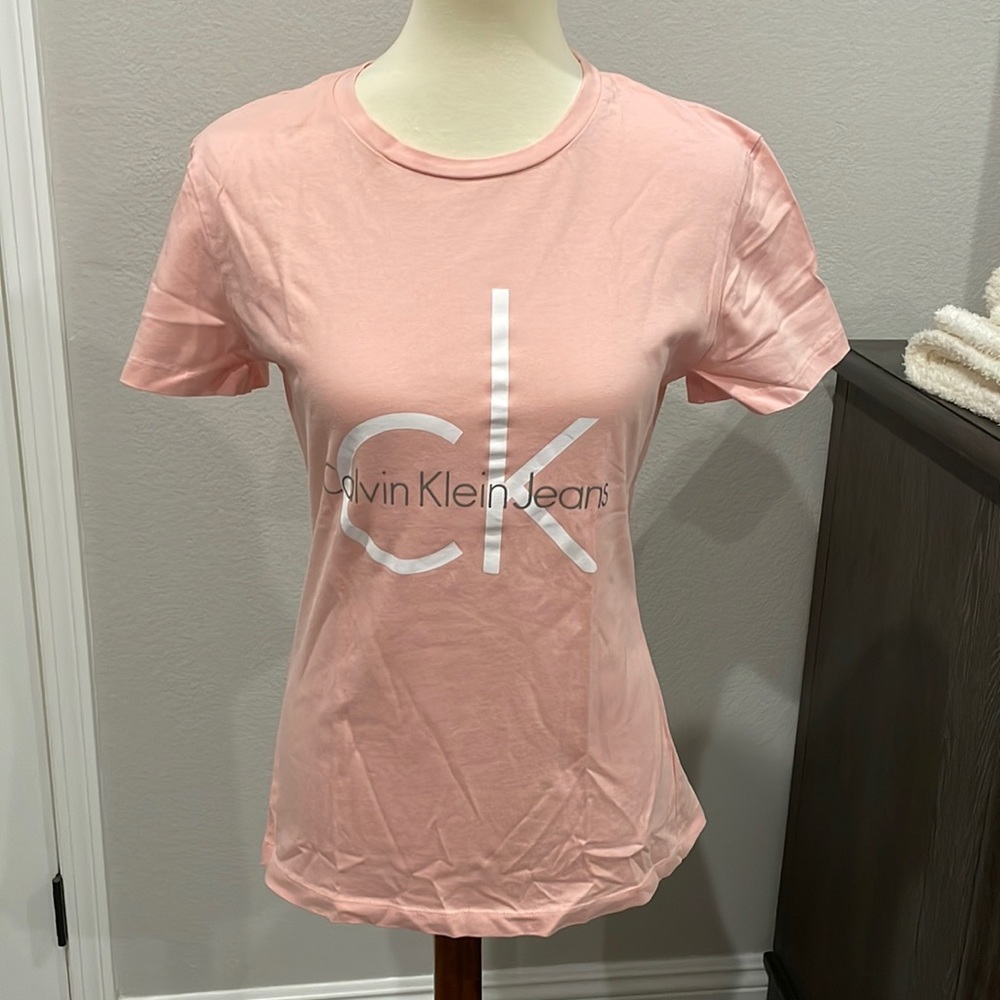 Calvin Klein T-shirt